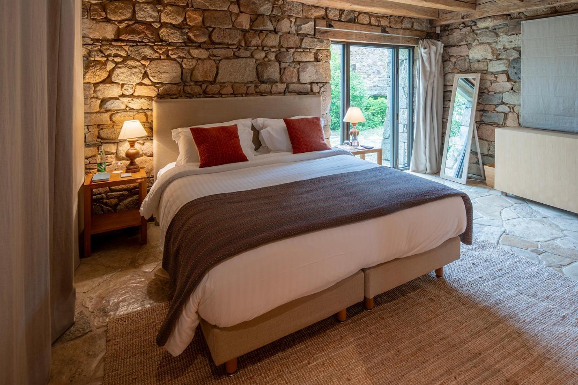 Domaine Des Etangs, Collection 5* Massignac